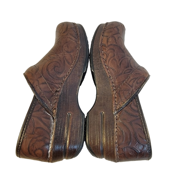 Dansko XP Floral Paisley Tooled Brown Leather Clog Closed Toe Open Heel Shoe 37 - Picture 7 of 16
